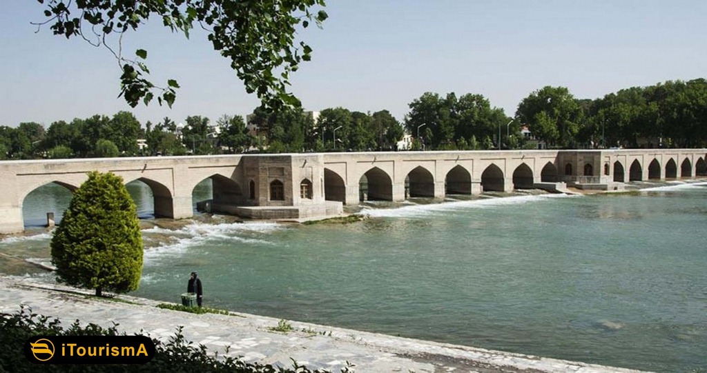 پل چوبی – آثار تاریخی اصفهان
